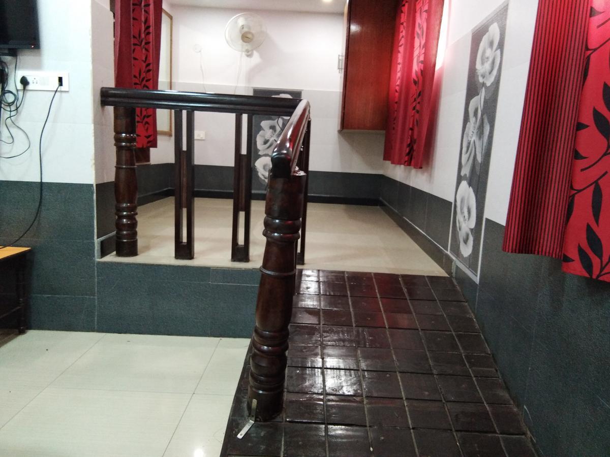 Hotel Sanman Lodge Shimoga Luaran gambar